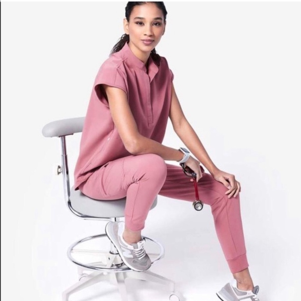 Figs XS Mauve Rafaela NWT